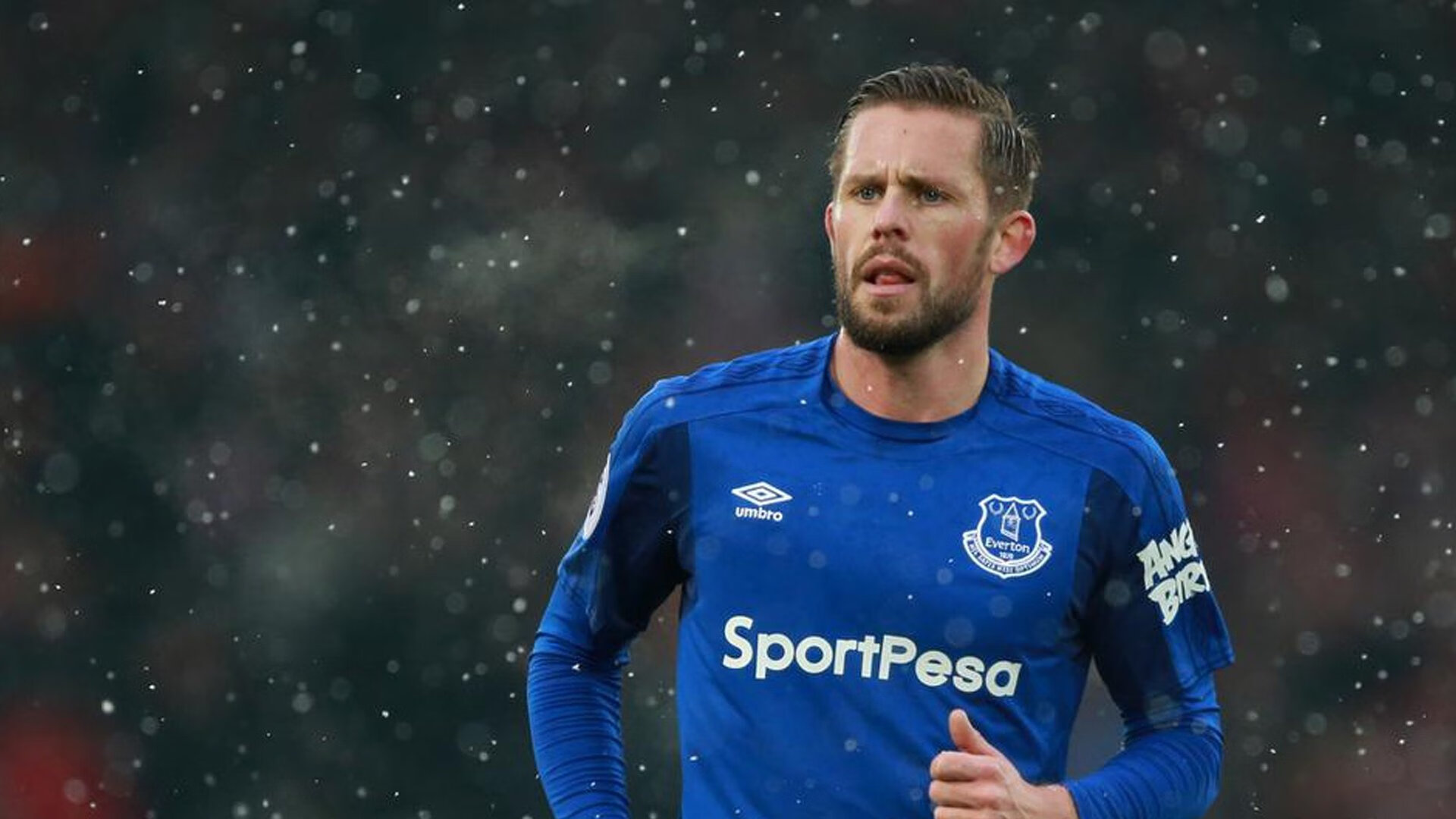 当利拉德里程碑之夜遇上东北虎咆哮，上海队与吉林队的冰与火之战