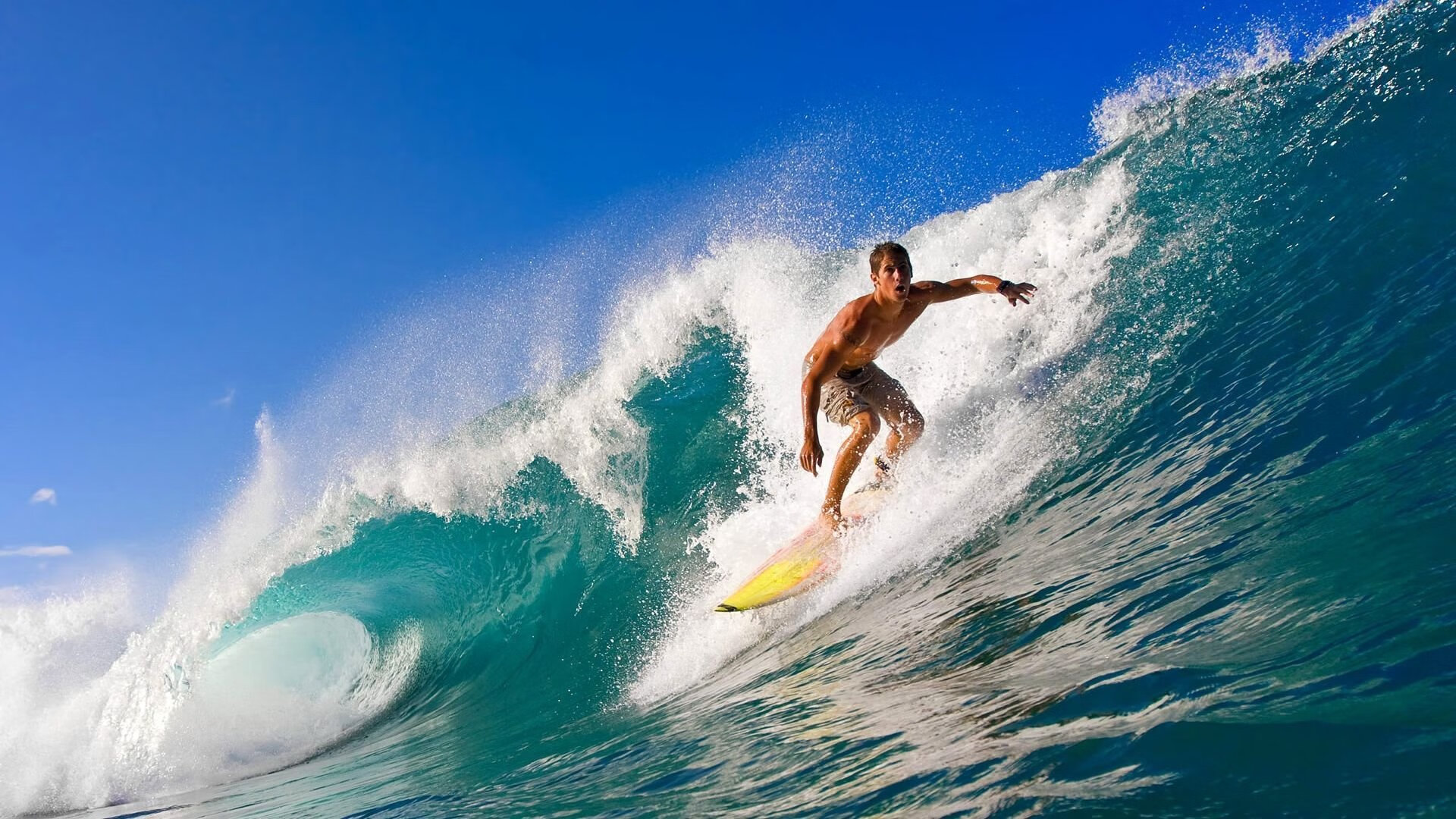 东方力量闪耀纽约之夜，广东队掀翻尼克斯，杰伦·格林在年度焦点之战接管比赛